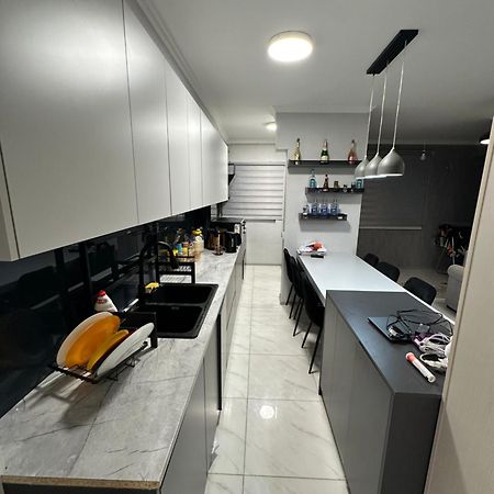 Elegant Escape In City Center Єреван Екстер'єр фото